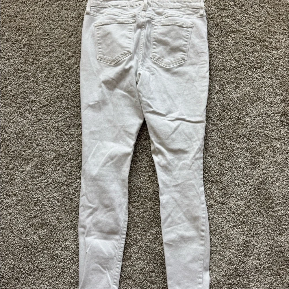 Old Navy White Mid-Rise Rockstar Super Skinny Jeans 31 inch inseam – Size 6 Long - Picture 2 of 9